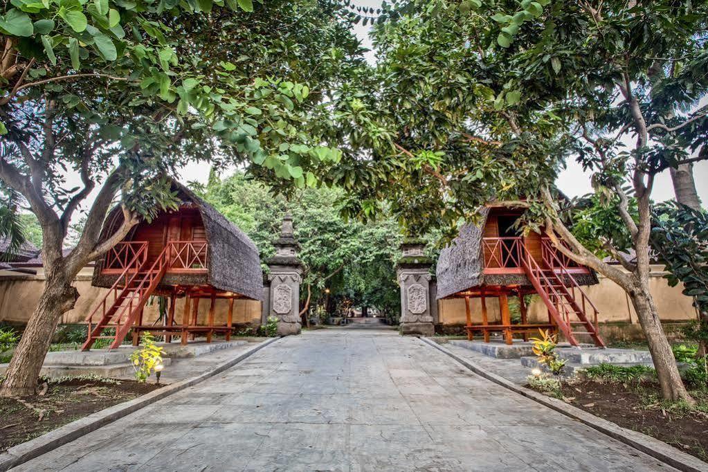 Mirah Hotel Banyuwangi  Exterior foto